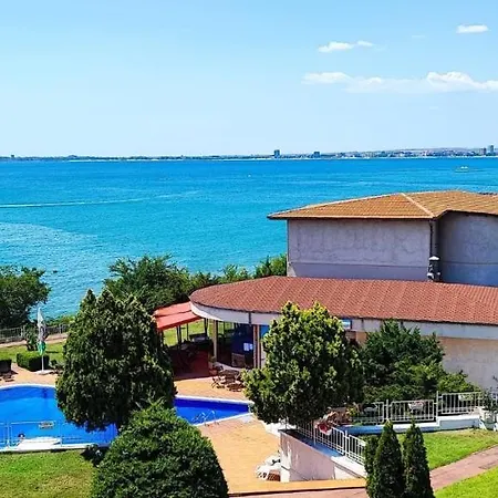 Вилла Sun Palace Свети-Влас
